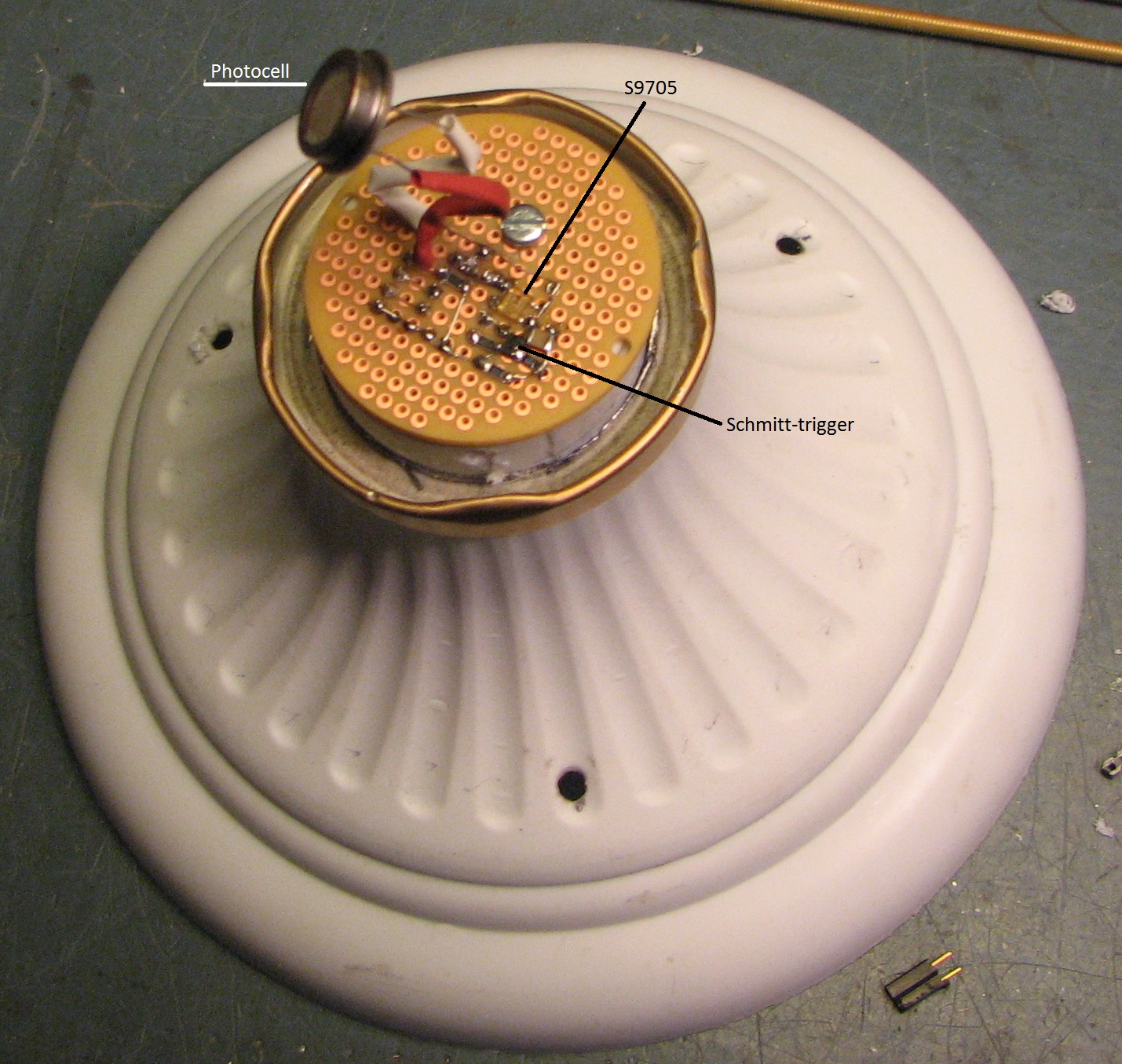 Top disc, shows perfboard with light sensor electronics